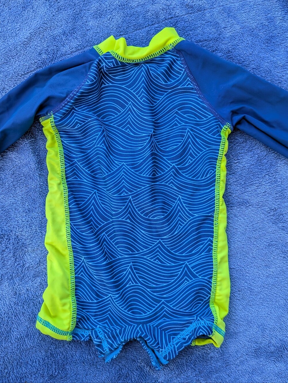 6-9mo Rash Guard - Picture 2 of 4